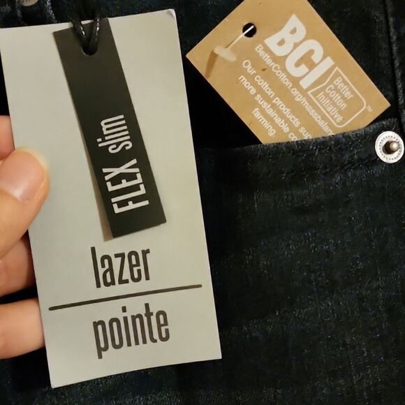 Lazer Pointe Dark Wash Jeans Ripped Flex Denim Size W30 x L30 NWT - Picture 7 of 8